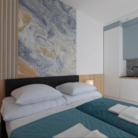 Willa Przy Porcie - Apartamenty Z Aneksami Kuchennymi Ustka Esterno foto