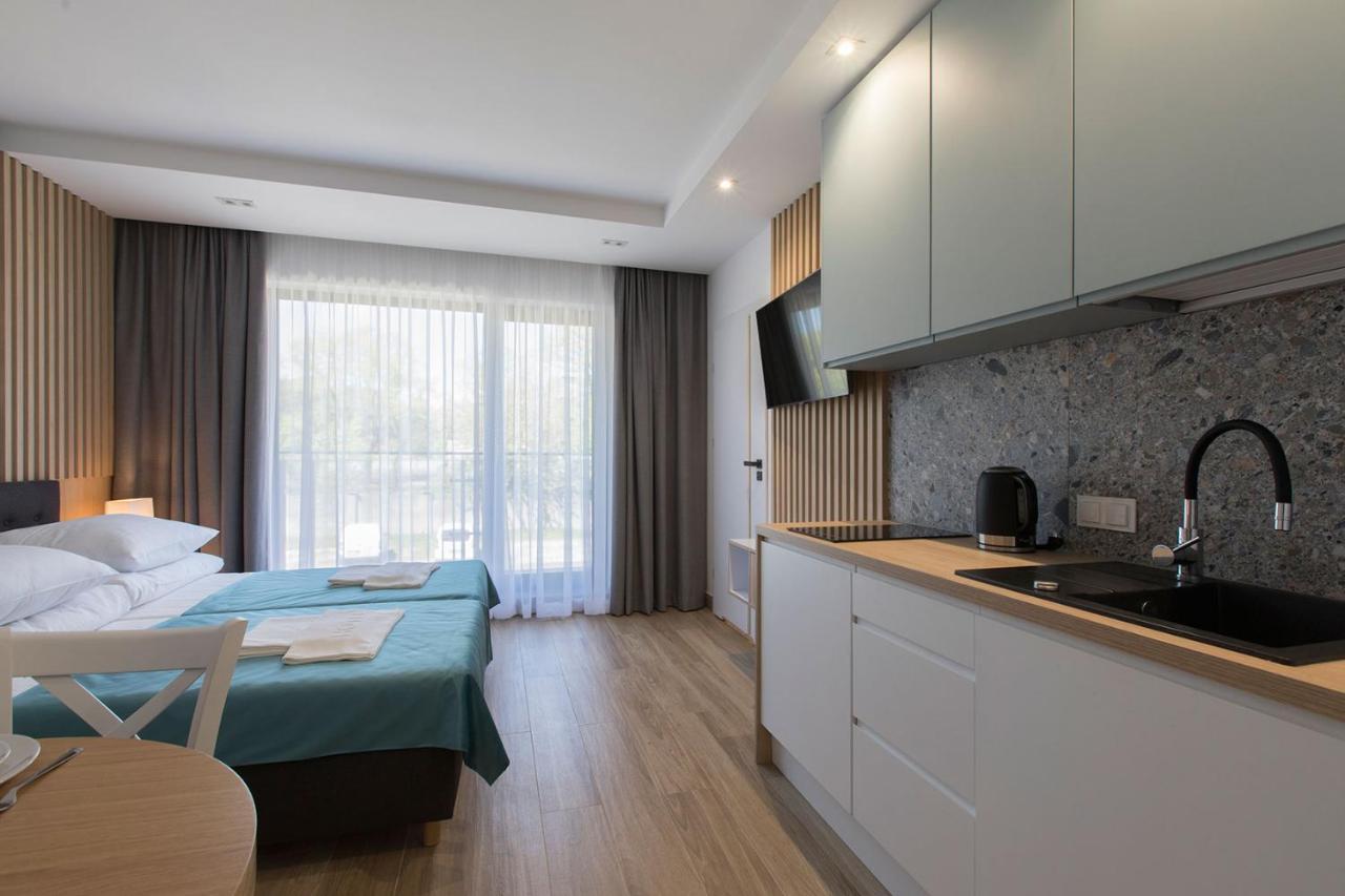 Willa Przy Porcie - Apartamenty Z Aneksami Kuchennymi Ustka Esterno foto