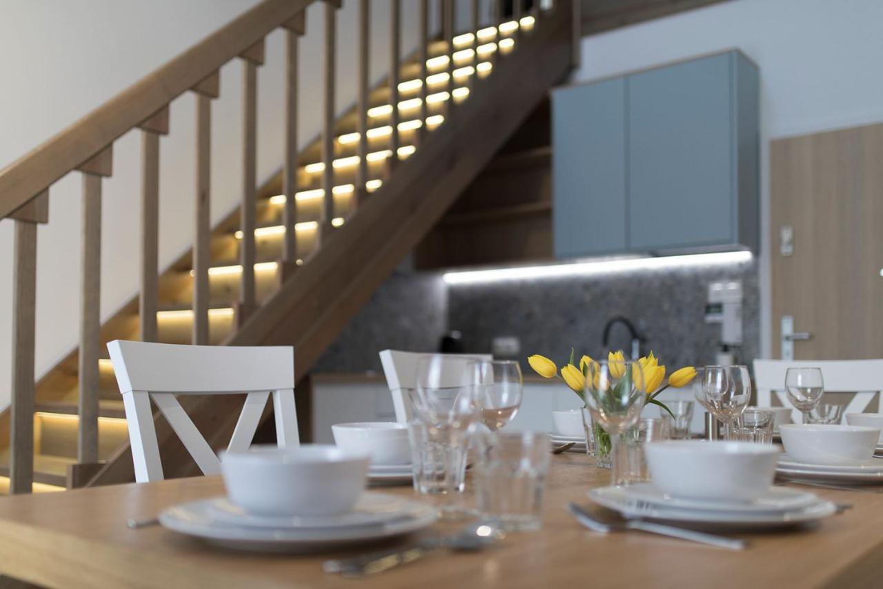Willa Przy Porcie - Apartamenty Z Aneksami Kuchennymi Ustka Esterno foto