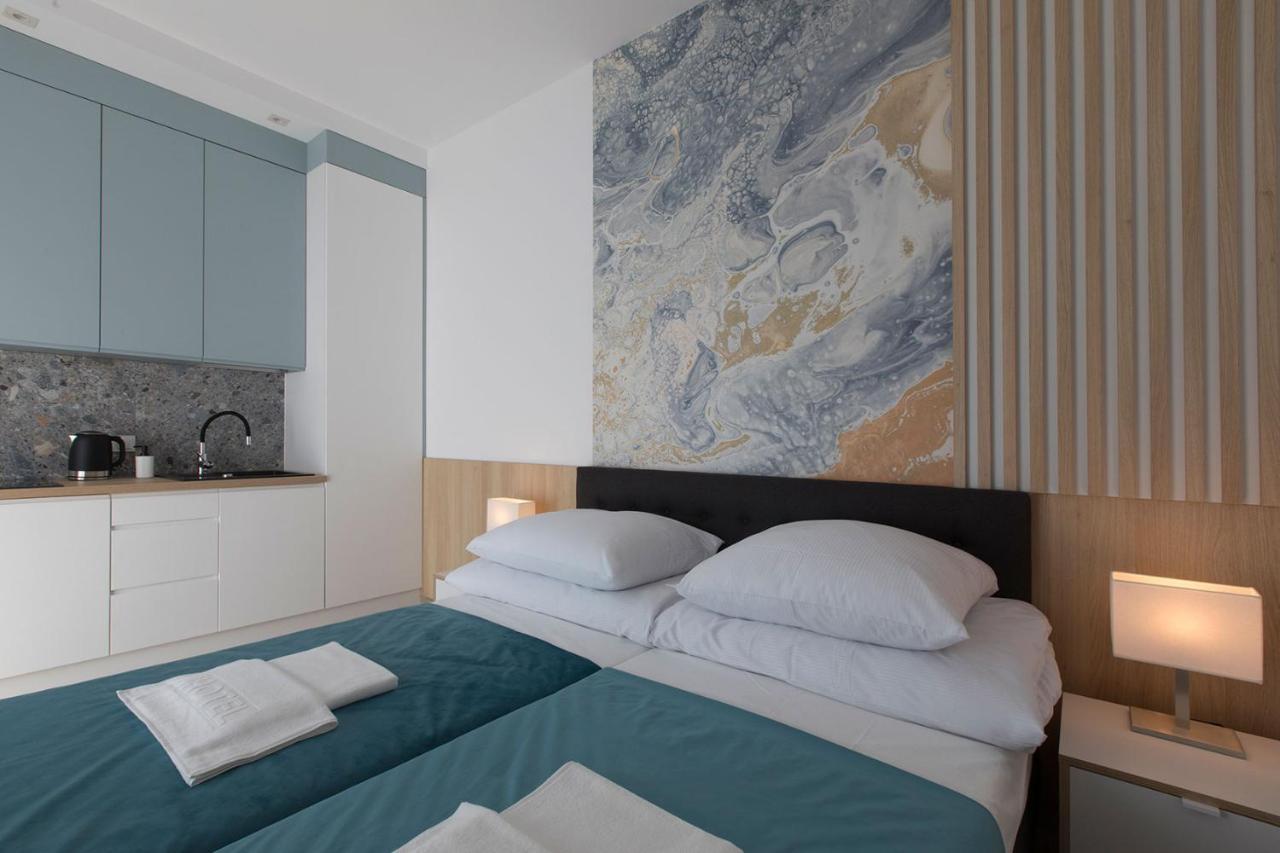 Willa Przy Porcie - Apartamenty Z Aneksami Kuchennymi Ustka Esterno foto