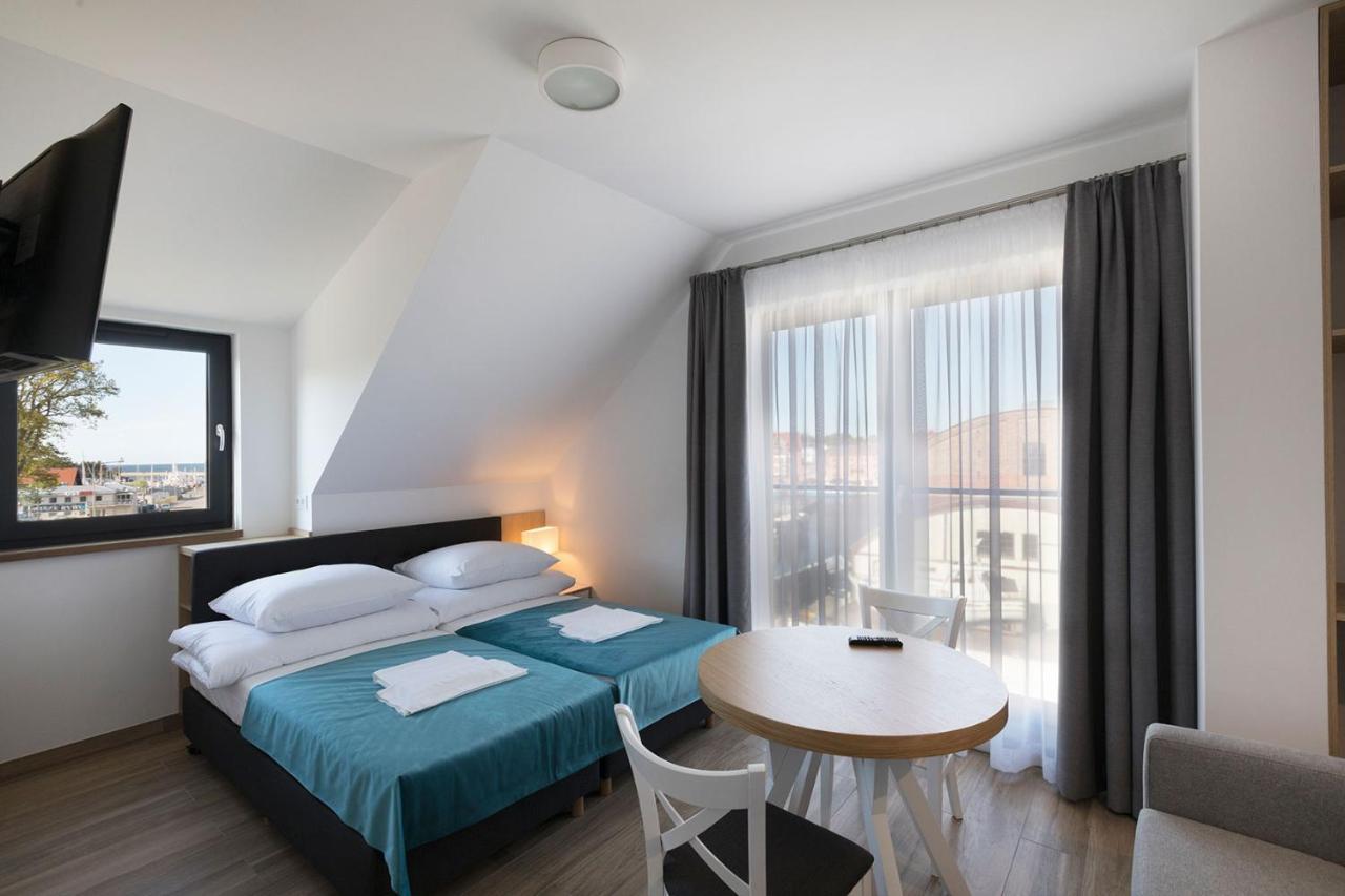 Willa Przy Porcie - Apartamenty Z Aneksami Kuchennymi Ustka Esterno foto