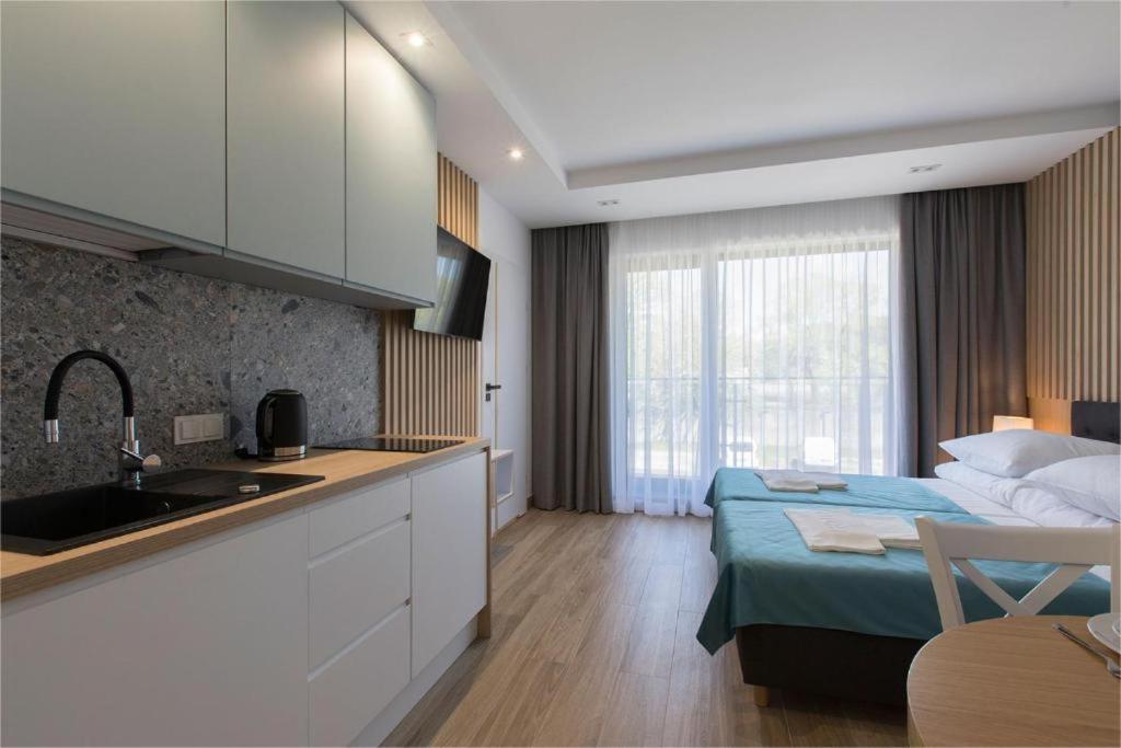 Willa Przy Porcie - Apartamenty Z Aneksami Kuchennymi Ustka Esterno foto