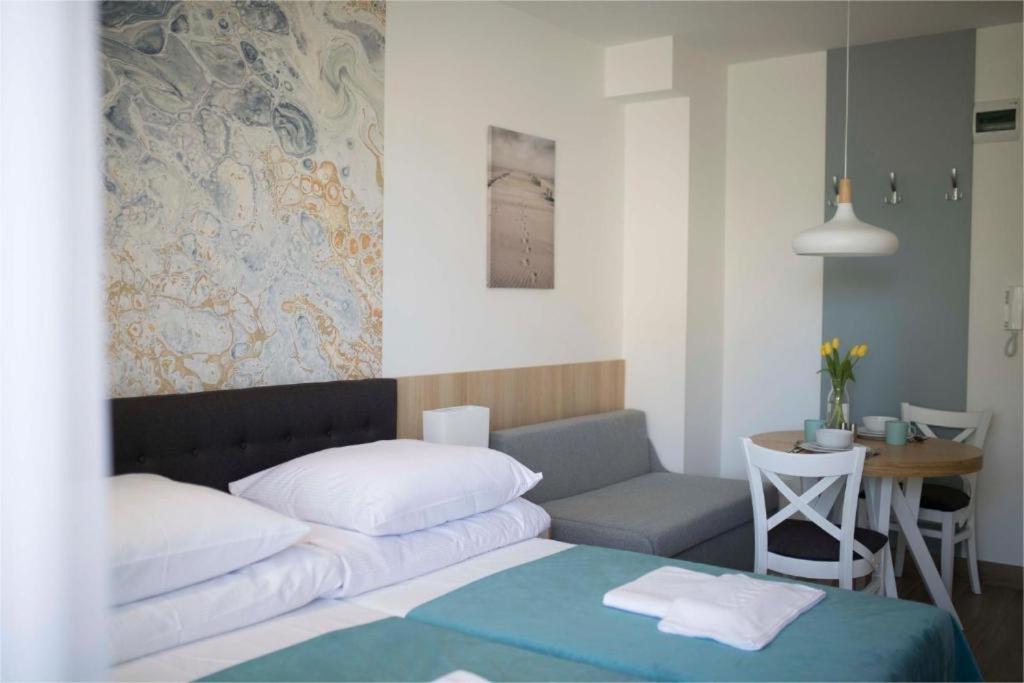 Willa Przy Porcie - Apartamenty Z Aneksami Kuchennymi Ustka Esterno foto